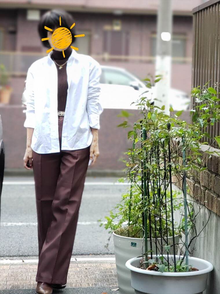 Uniqlo J シャツにタートルネックをインしておしゃれに暖かく 今日は何着る Workingアラカンのリアルコーデ