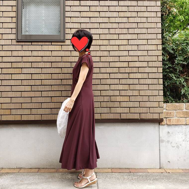 母の日コーデ 動きやすく華やか とろみジャージーワンピで実家へ 今日は何着る Workingアラカンのリアルコーデ